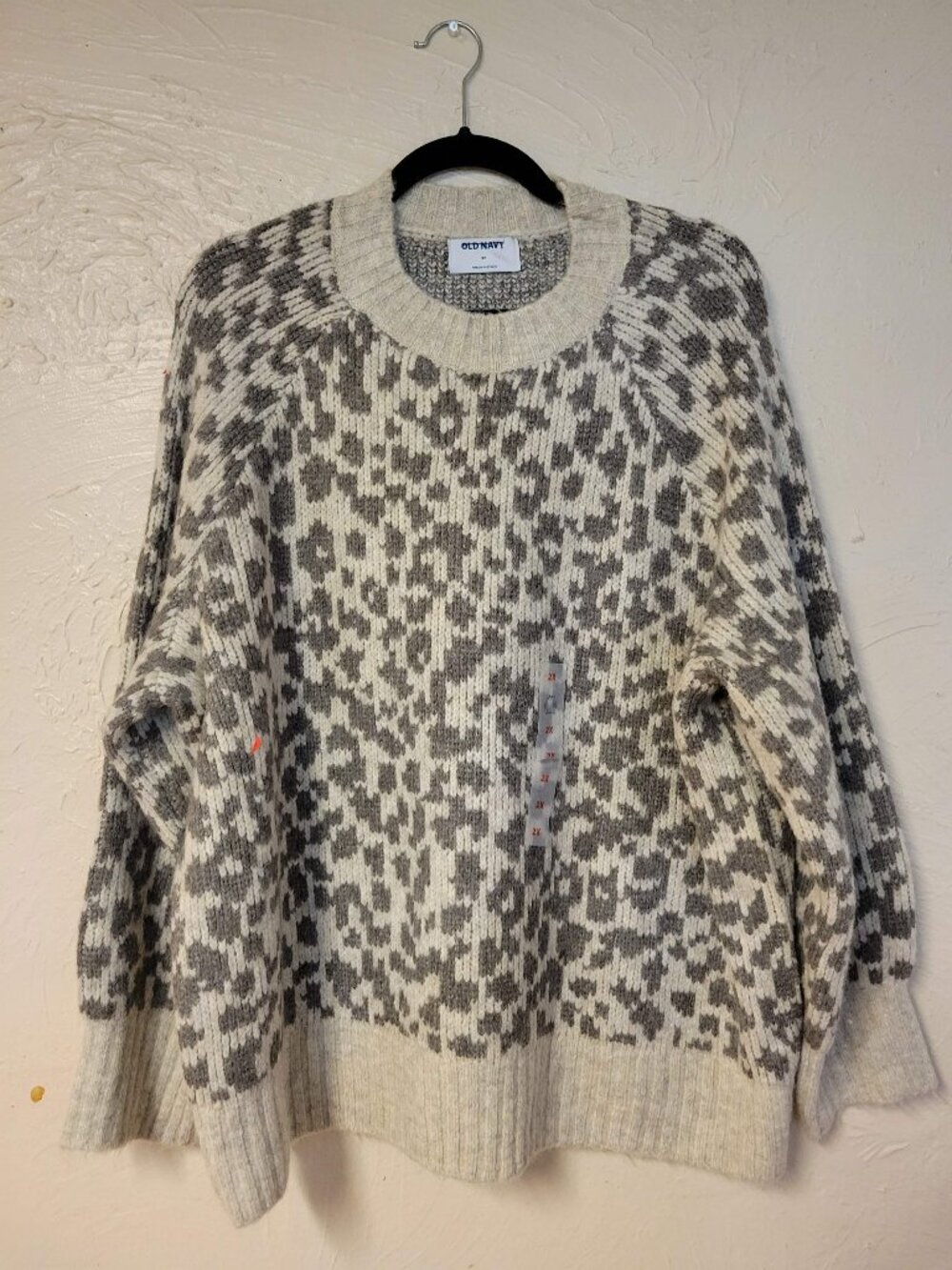 Women's Old Navy 2 XL White & Gray Cat Print Sweater NWT #217